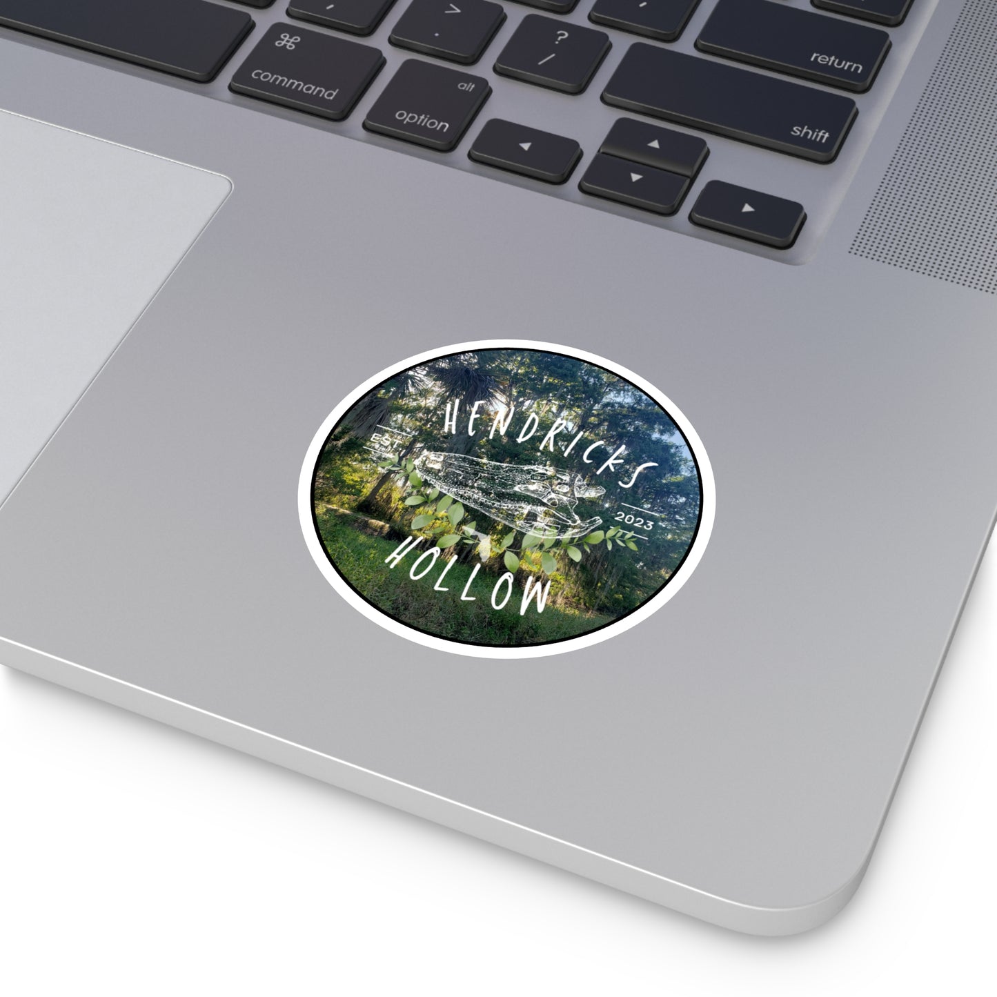 Hendricks Hollow Logo | Gator | Indoor/Outdoor Vinyl